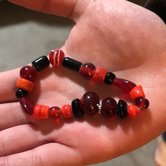 Pretty glass beaded handmade bracelet. - Picture 2 of 3